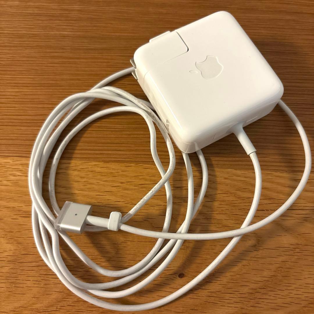 Apple MacBook Air 2017 256GB Intel 13インチ