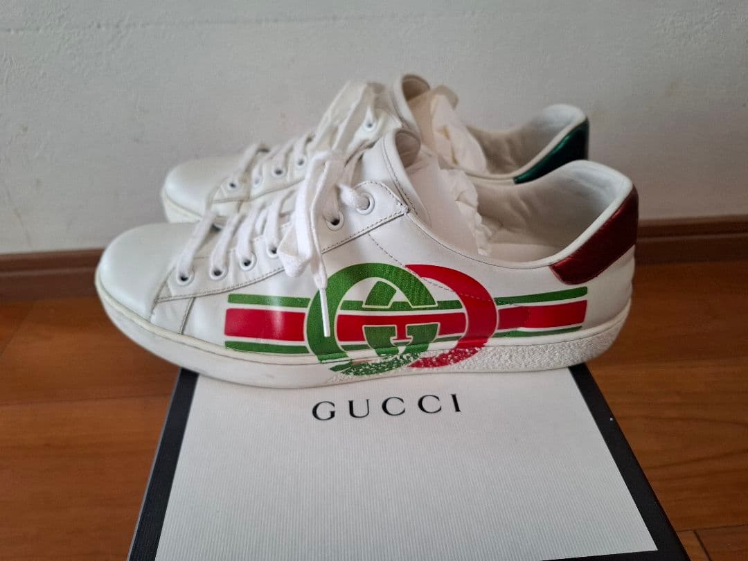 GUCCI 　グッチ　スニーカー 　２６cm〜27㎝
