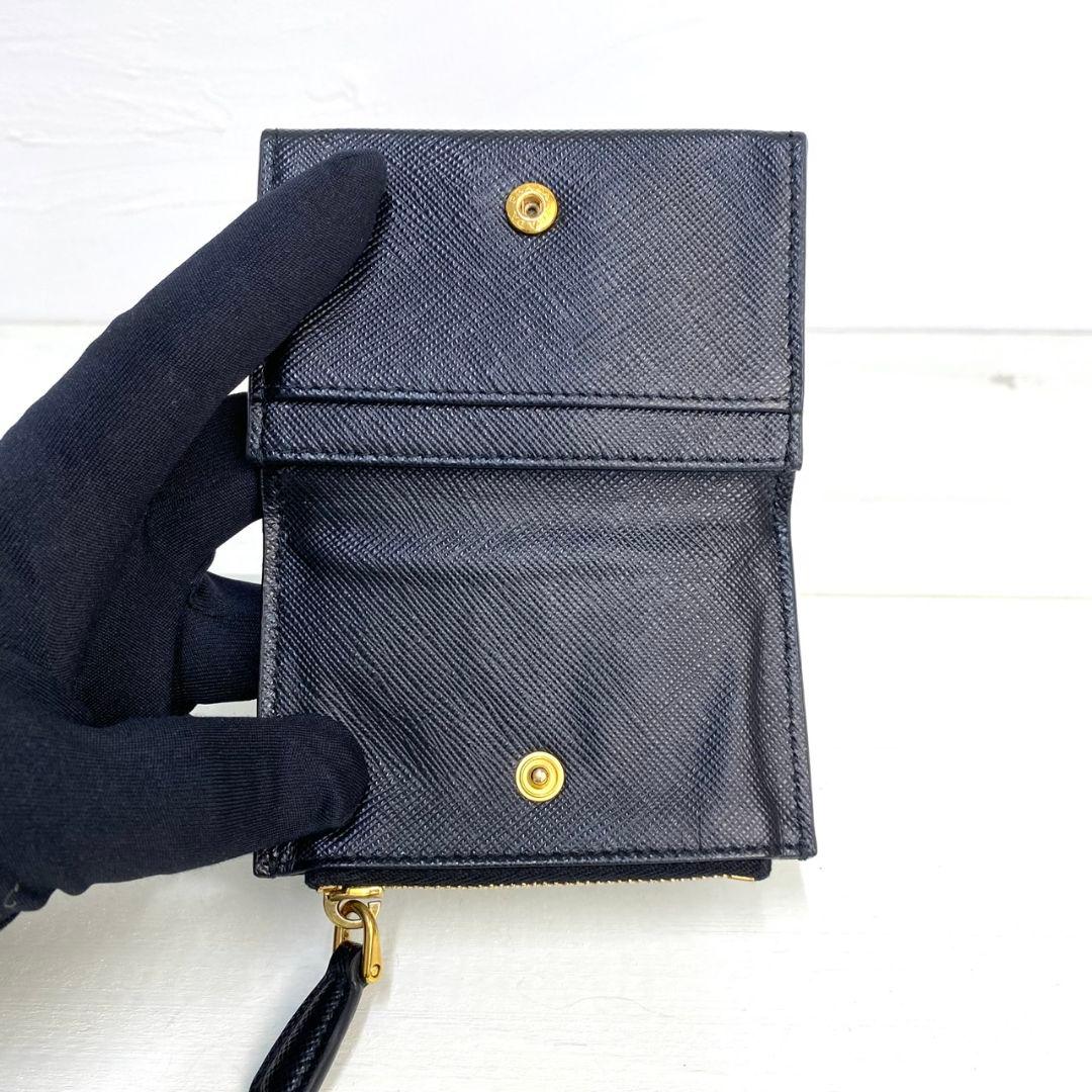 美品 現行✨ プラダ ケース サフィアーノ レザー トライアングル