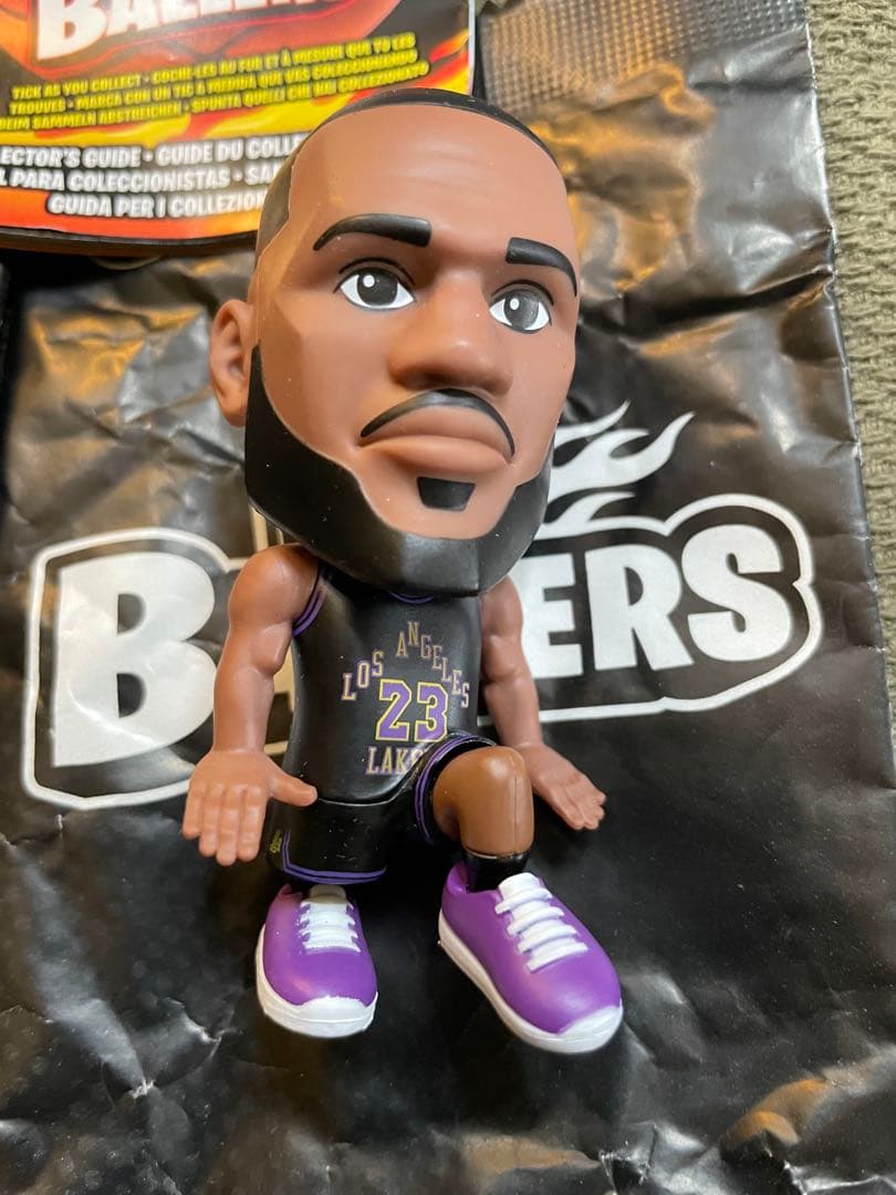 NBA BALLERS SRレア レブロン　ジェームズ