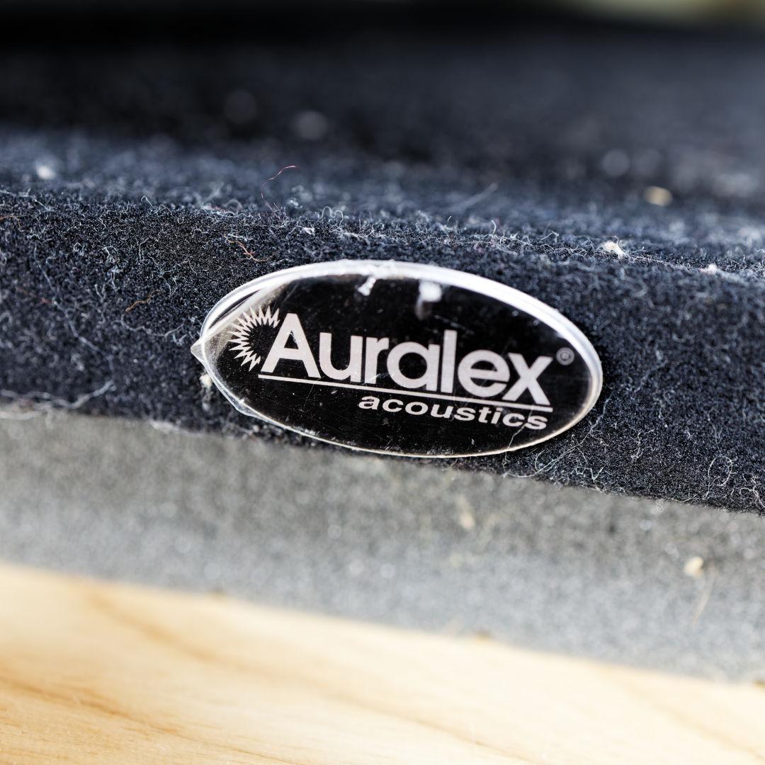 JBL LSR310S サブウーファー + アイソレーション・パッド