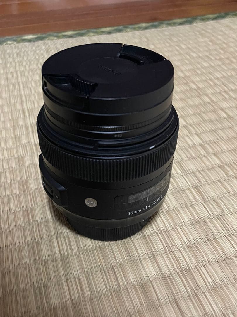 SIGMA 30mm Art F1.4 DC レンズプロテクター付属