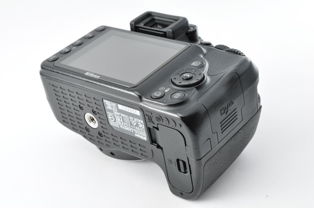 デジタルカメラ Nikon D3300 +AF-S DX NIKKOR 55-200 #1325