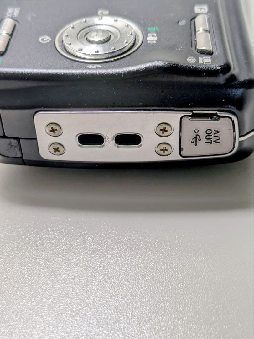 FUJIFILM FINEPIX　 F100fd コンパクトデジタルカメラ