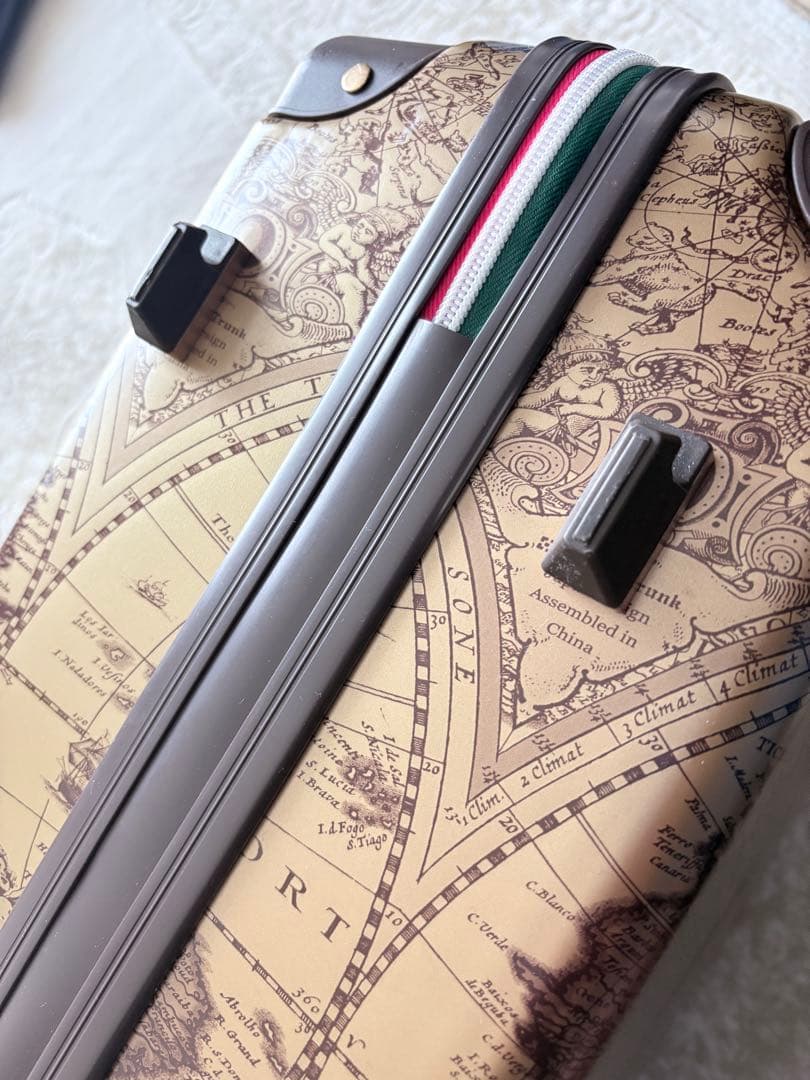 【完売品　値下げ】WORLD Trunk/BR地図柄トランクケース