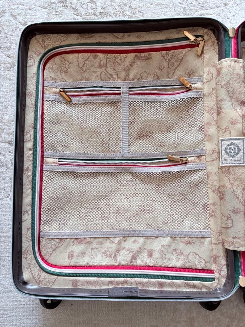 【完売品　値下げ】WORLD Trunk/BR地図柄トランクケース