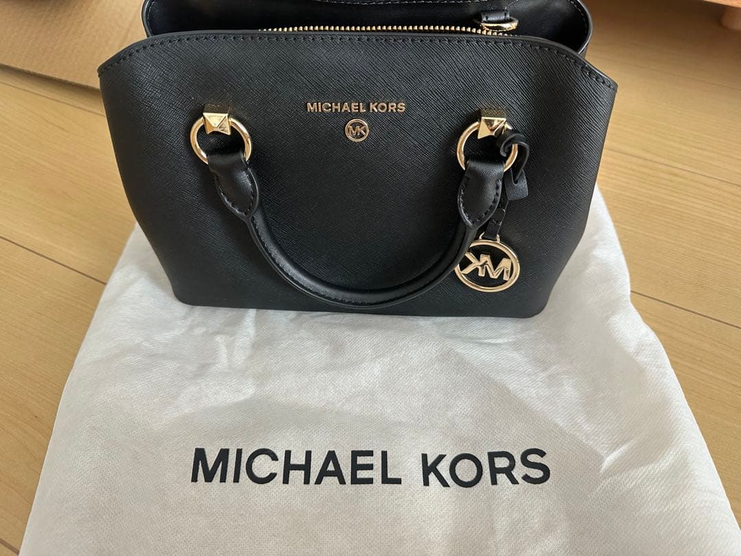 MICHAEL KORS ブラック ハンドバッグ