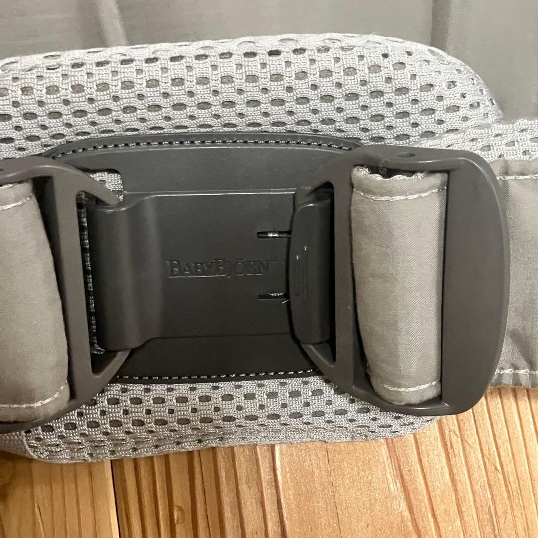 BABYBJÖRN 抱っこ紐 HARMONY エアメッシュ　シルバー