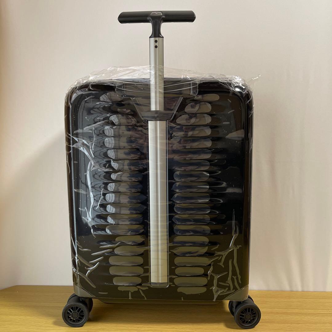 【VICTORINOX/ビクトリノックス】超軽量キャリーケース 機内持ち込み可