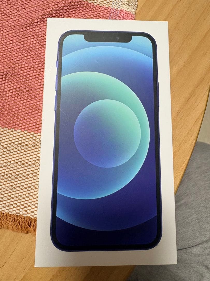 Apple iPhone 12 青 本体