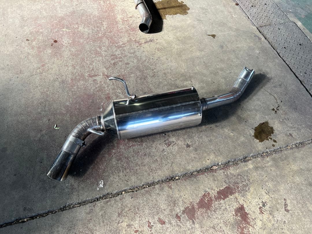 マツダ RX-8用か？ ジャンク品 ワンオフマフラー メーカー不明