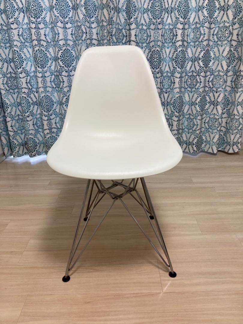 ハーマンミラー　イームズプラスチックシェルチェア