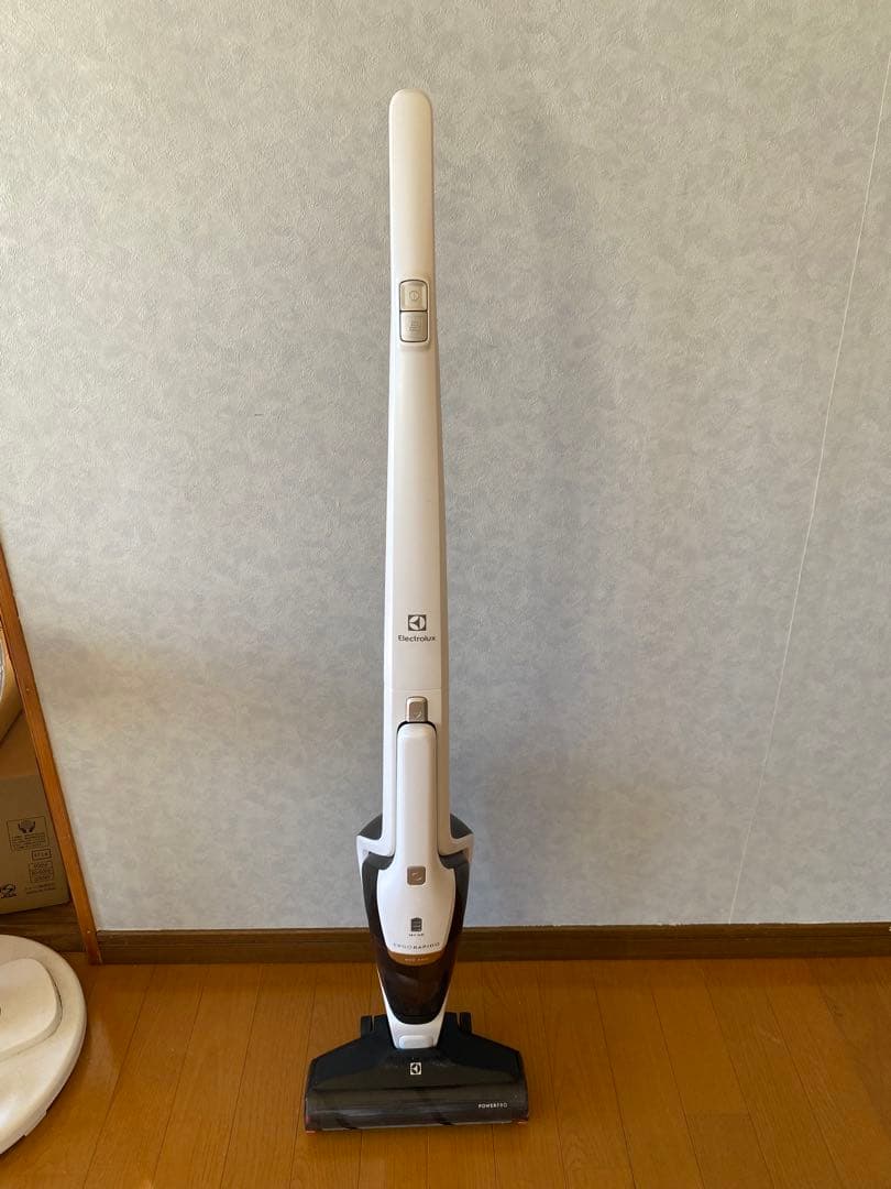 エレクトロラックス コードレス掃除機 サテンホワイト ZB3425BL