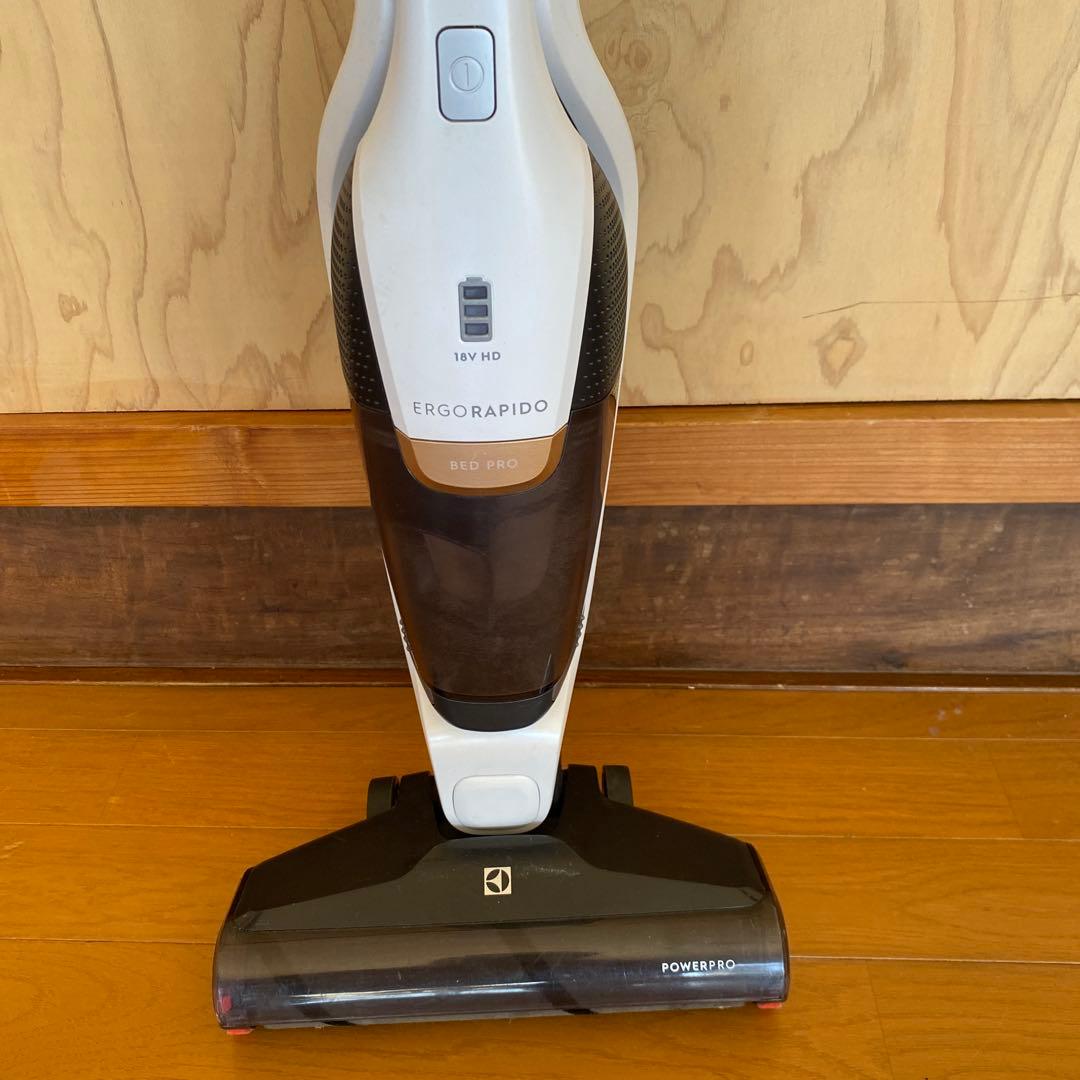 エレクトロラックス コードレス掃除機 サテンホワイト ZB3425BL