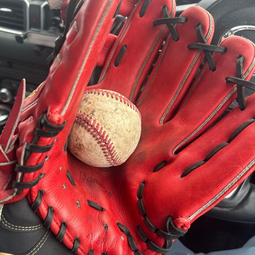 ドナイヤ 軟式内野手用グローブ オーダー刺繍あり