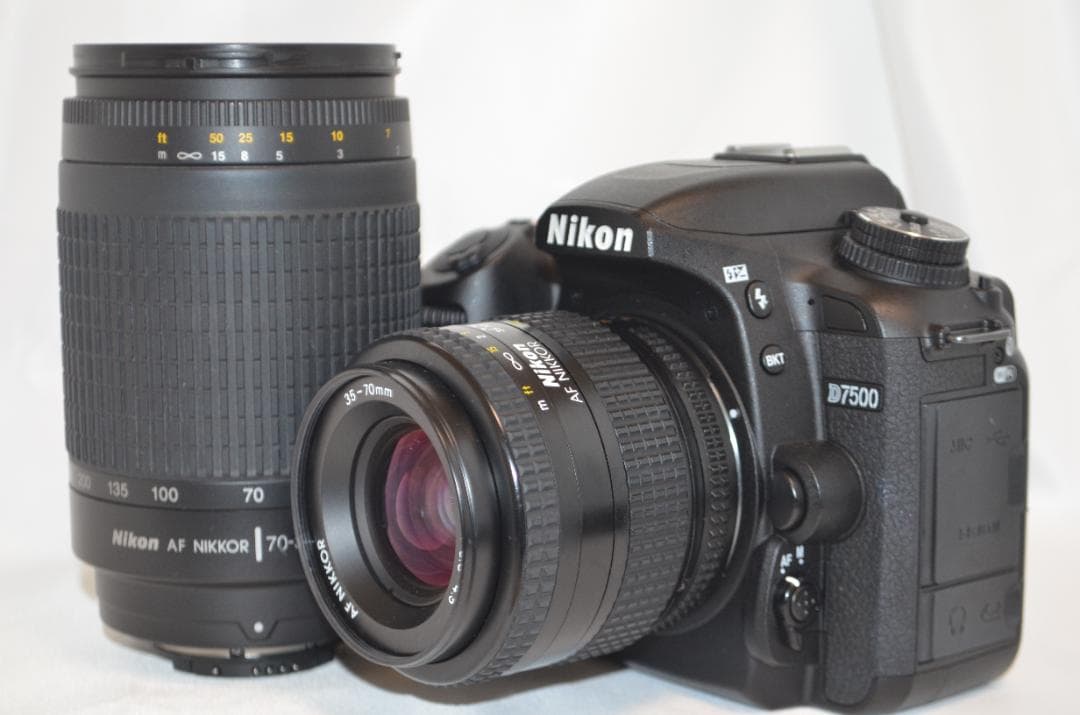シャッター数1800回以下 Nikon D7500☆Wi-Fi搭載 三脚付
