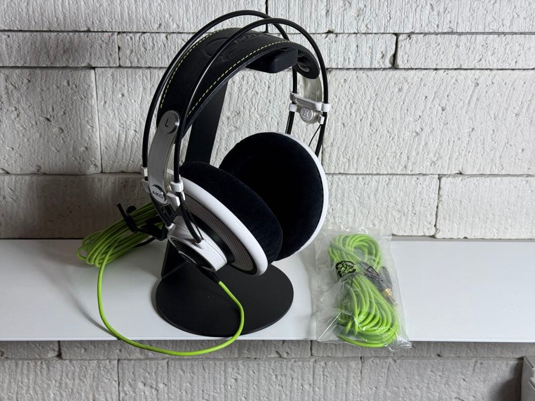 AKGクインシー・ジョーンズ・シグネチャー・ライン Q701