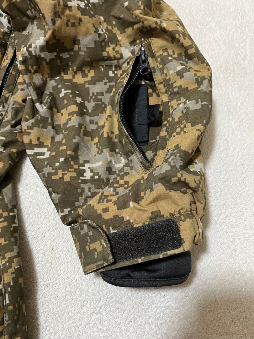 90s local art work デジカモ ハードシェルジャケット　L