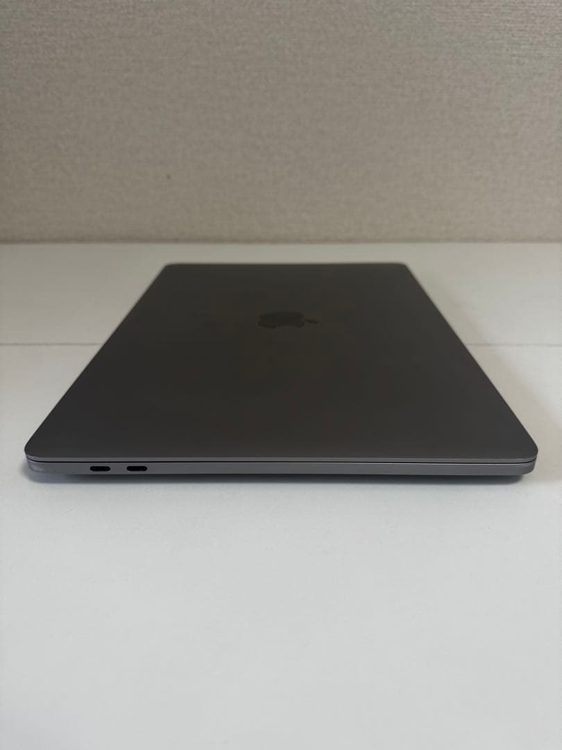 MacBook Pro(2020, intel) 13インチ 16/512GB