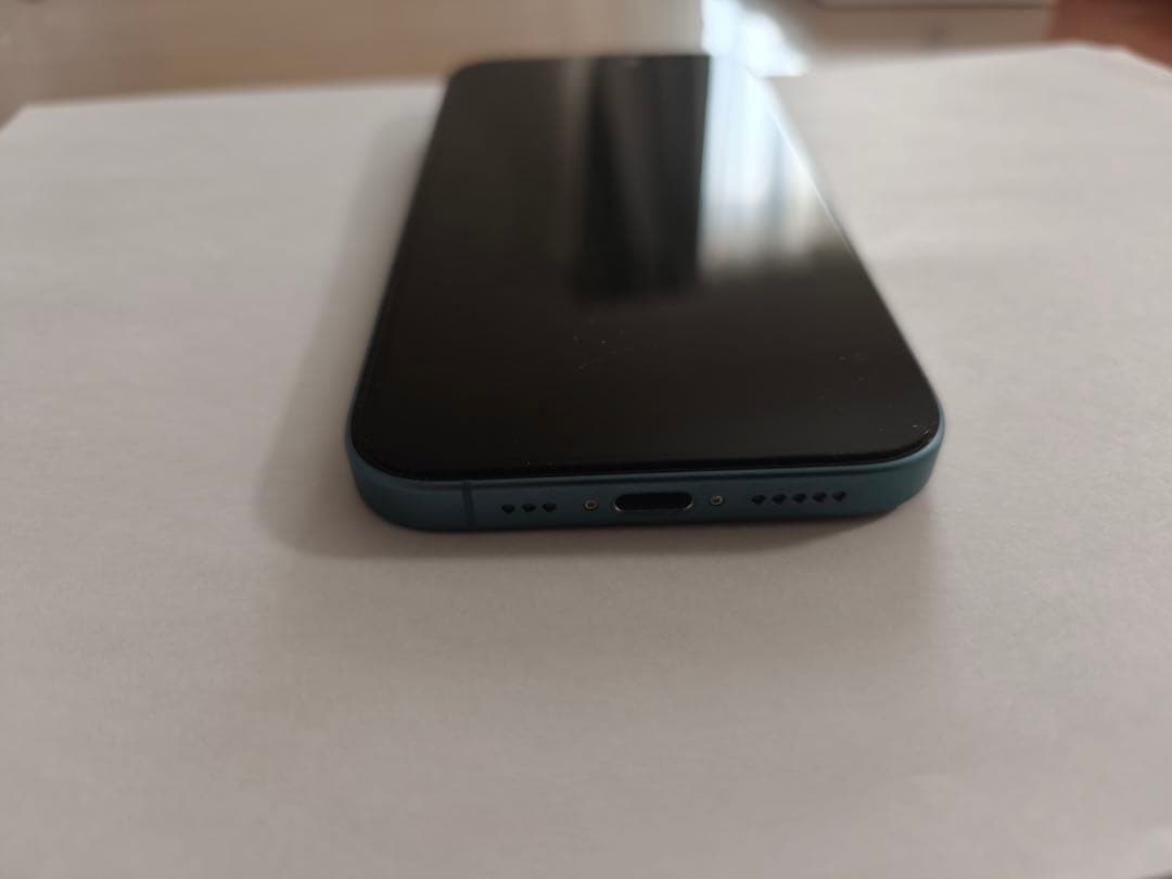 【極美品】iPhone 16 256GB ティール SIMフリー