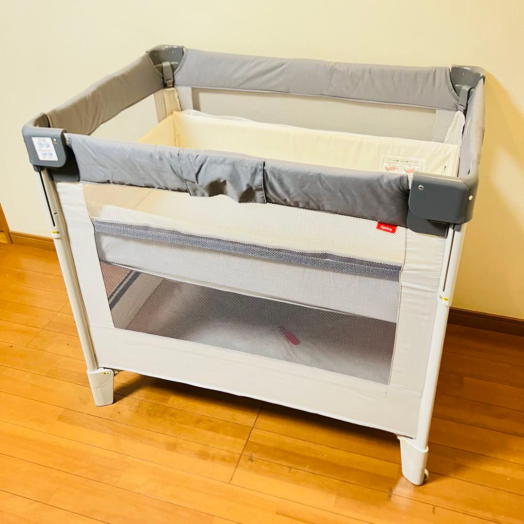 【訳アリ価格・匿名配送】アップリカ ココネルエアーABベビーベッド グレーベアー