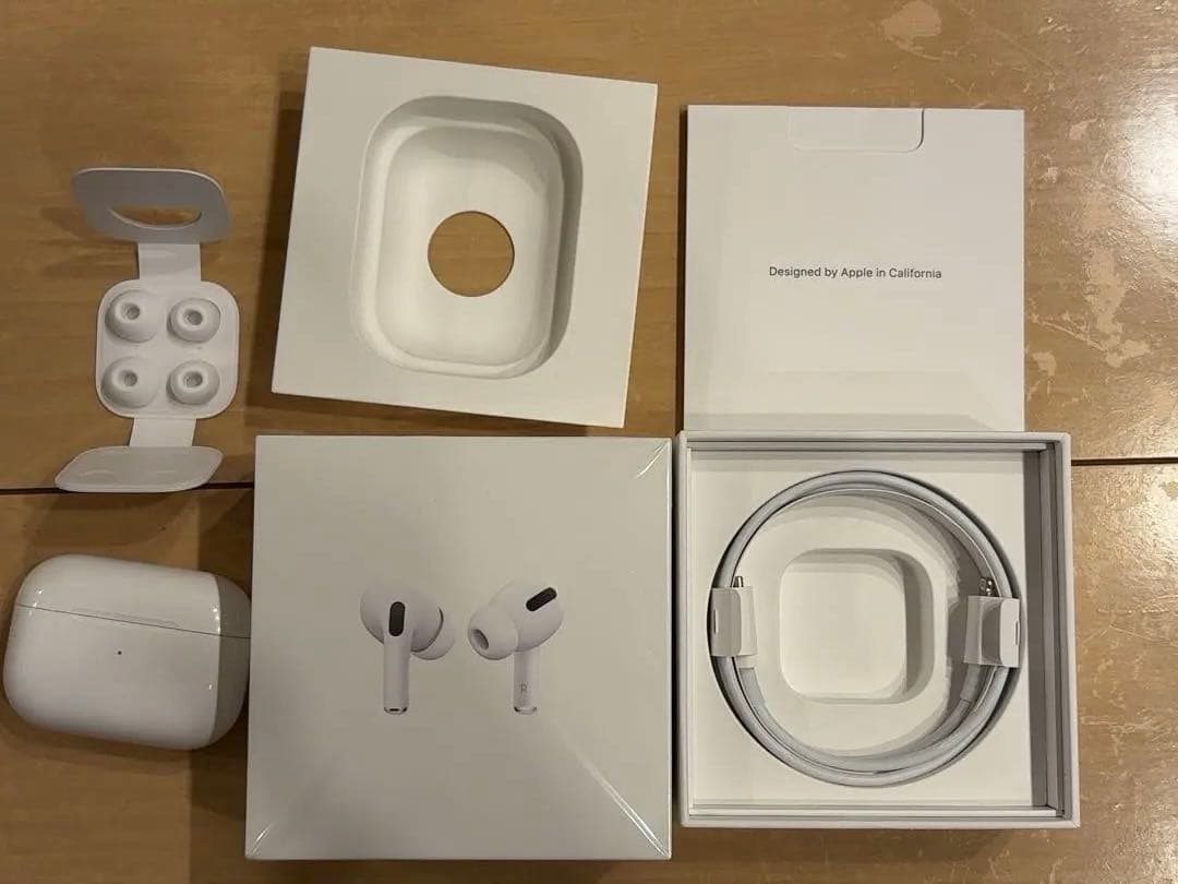 AirPods Pro 本体 ホワイト 充電ケース付き　mwp22ta 第1世代
