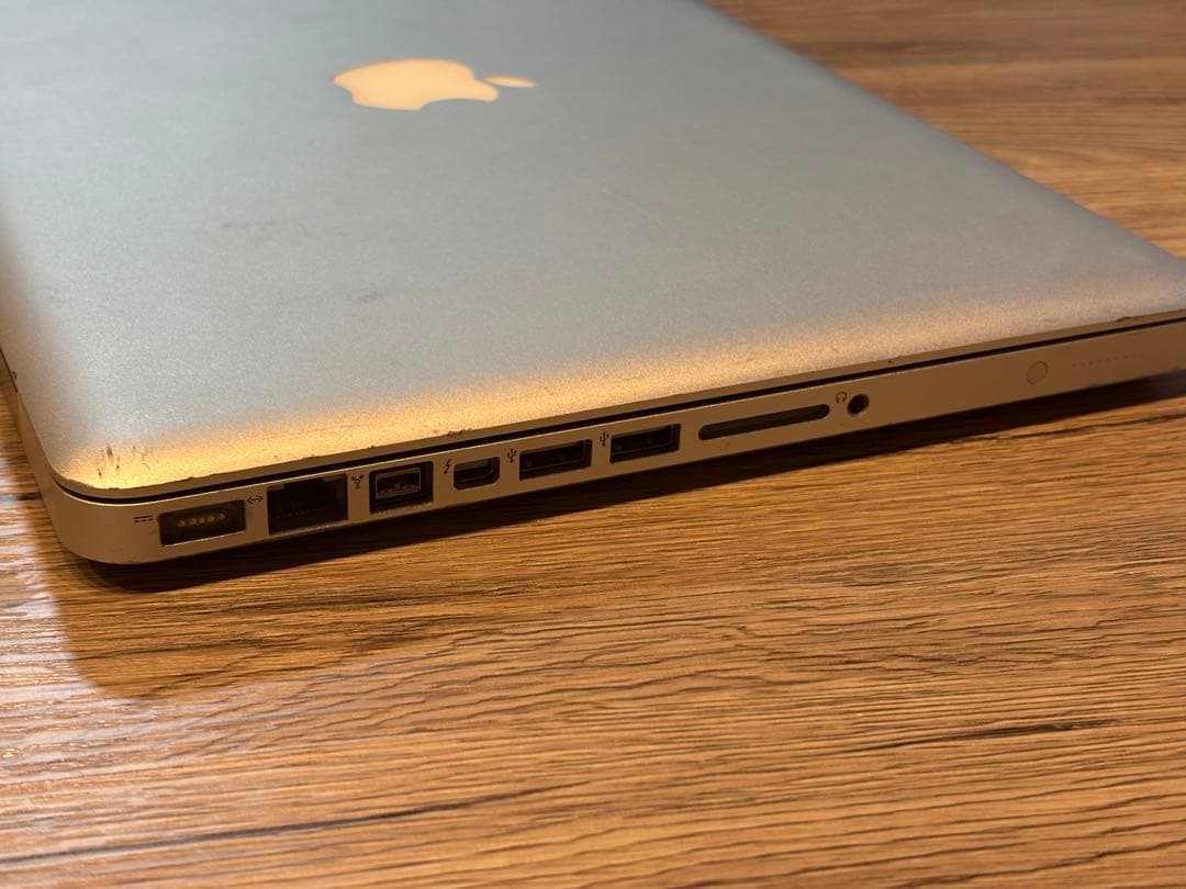 MacBook Pro 13インチ Mid 2010年＋USBマウス付き