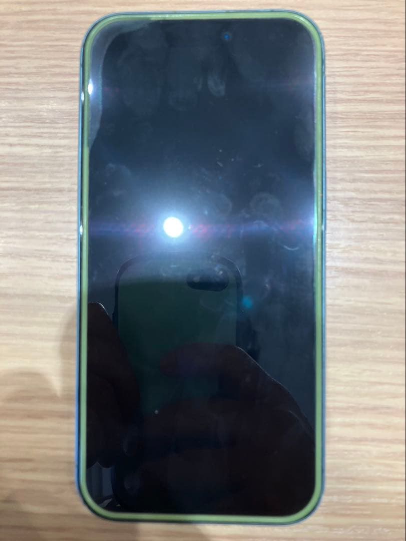 Apple iPhone 16訳あり 背面ひび割れ、バッテリー不良