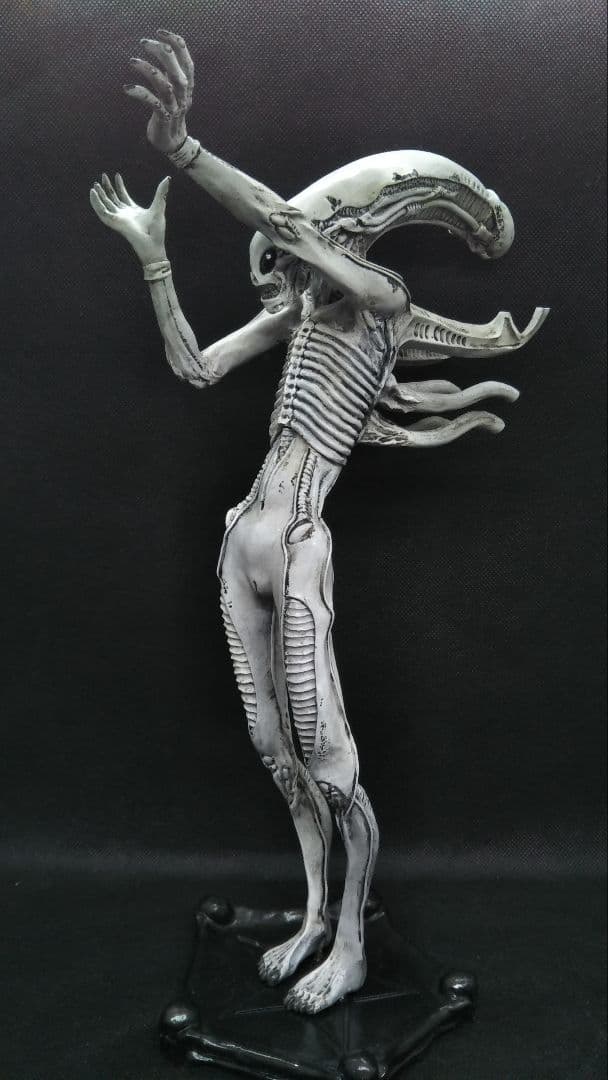 ネクロノミコンモンスター 改訂版 ギーガー プロトタイプエイリアン ゼノモーフ