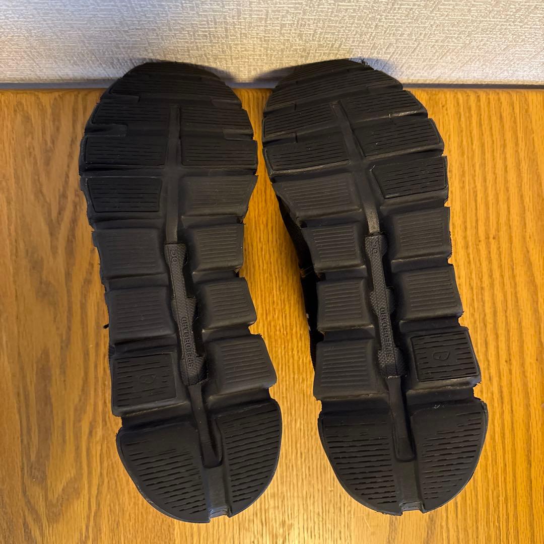 on Cloud6 WP ブラック 28cm