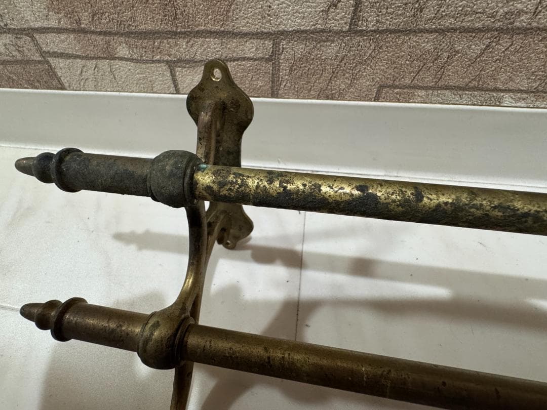 アンティークなタオルハンガー　バー3本