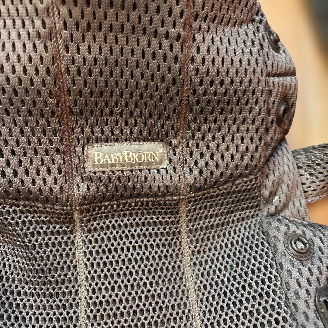クリスマスまでセール中　 BABYBJÖRN 抱っこ紐 グレー　メッシュ