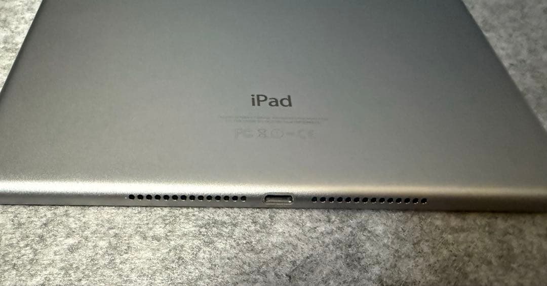 iPad Air 2 スペースグレイ16GB 美品 （バッテリー92%）