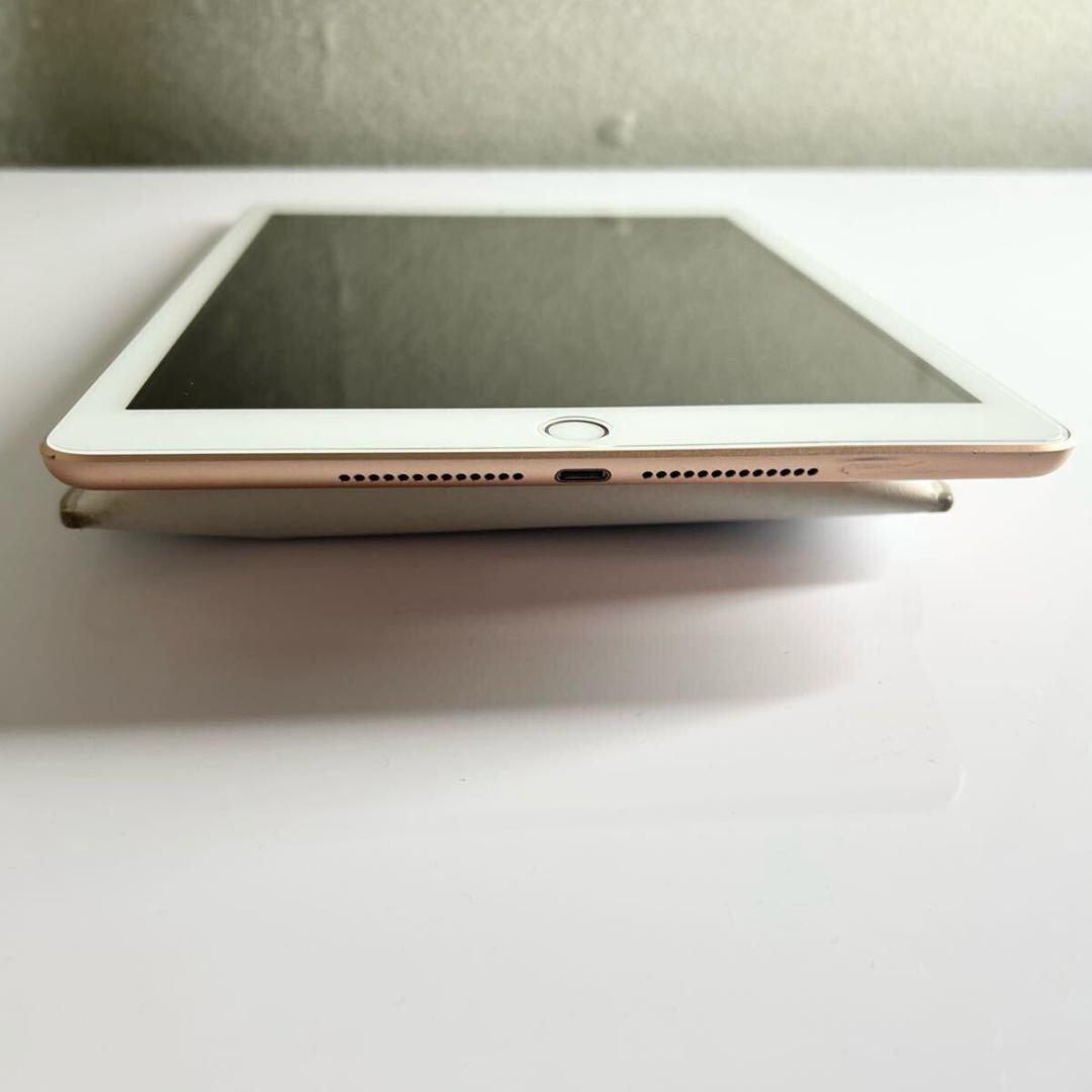 【ジャンク】Apple iPad ゴールド 32GB Wi-Fiモデル