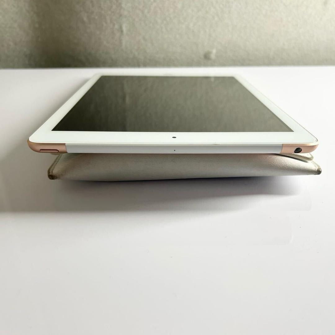 【ジャンク】Apple iPad ゴールド 32GB Wi-Fiモデル