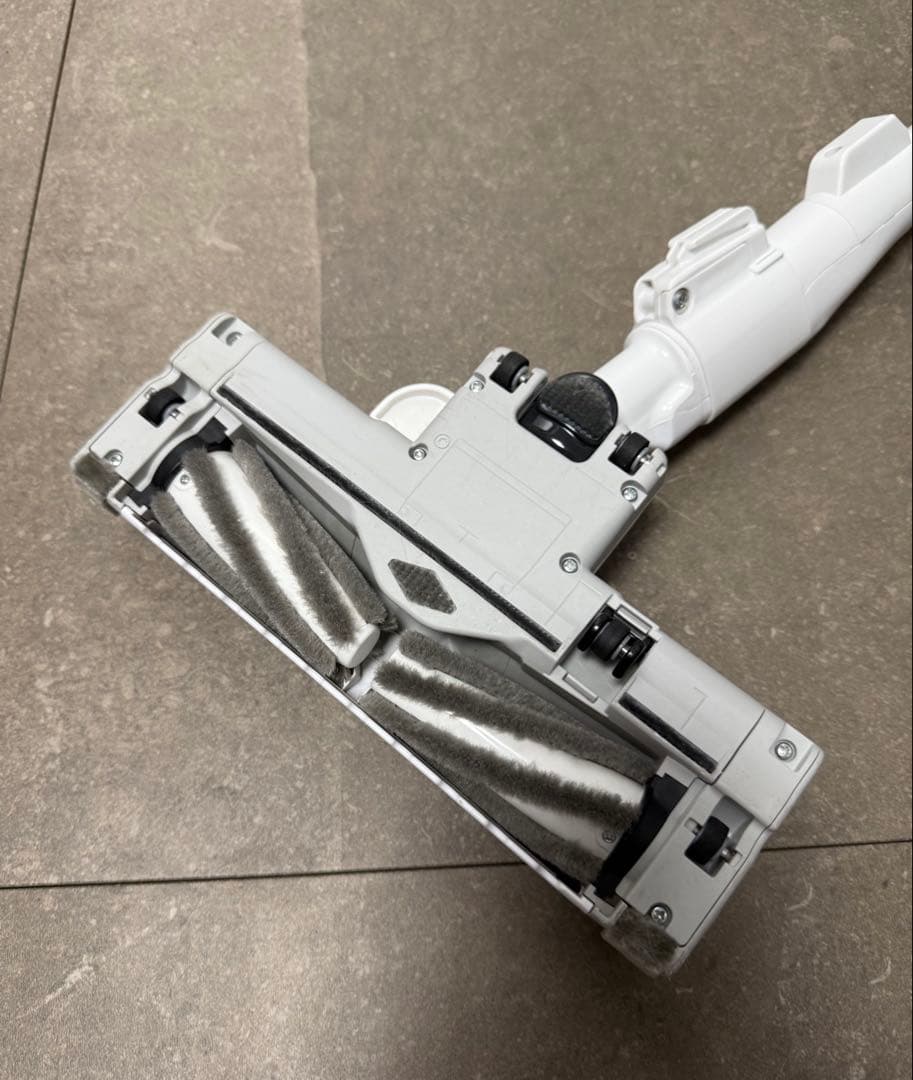 パナソニック◇キャニスター式サイクロン掃除機 MC-SR640K-W