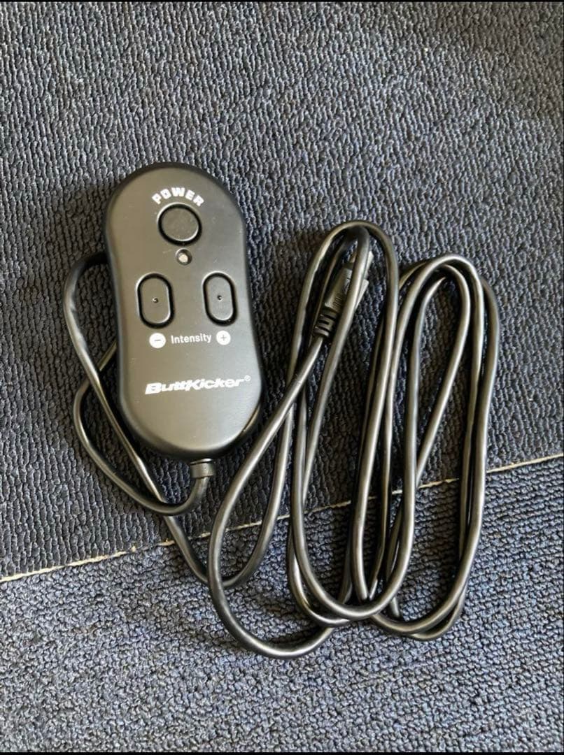 ButtKicker Gamer2サウンド連動型 振動デバイス