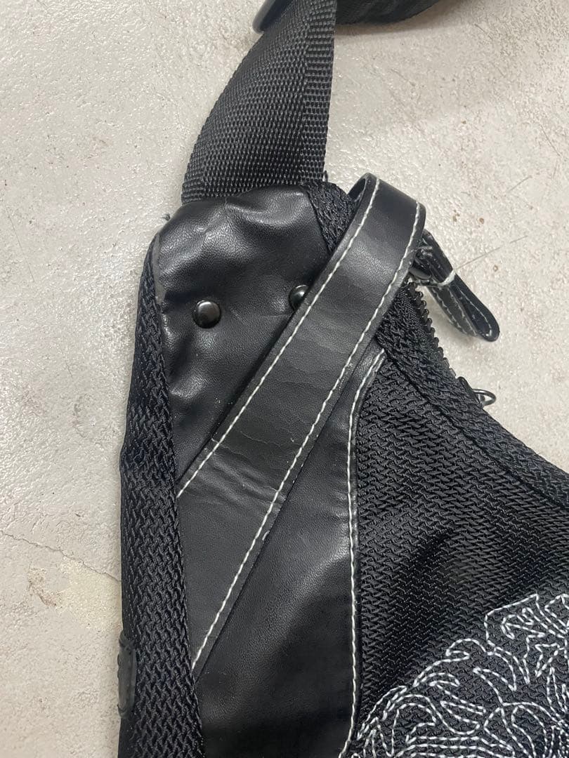 00s オニツカタイガー　ショルダーバック　メッセンジャーバック　黒　タイガー