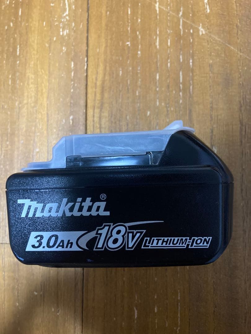 【充電器・バッテリ付】makitaマキタ　クリーナー本体＋サイクロンユニット付替