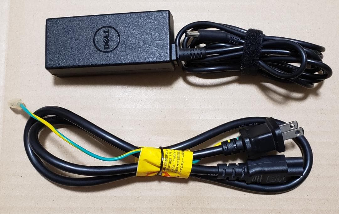 Dell Inspiron 15 3000シリーズ 3552