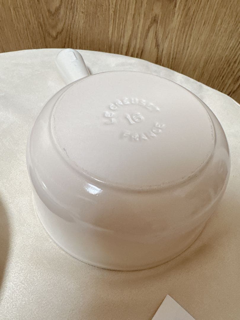 【超美品】優しいメレンゲ×上品ゴールドツマミ♡ル・クルーゼ 16cmソースパン