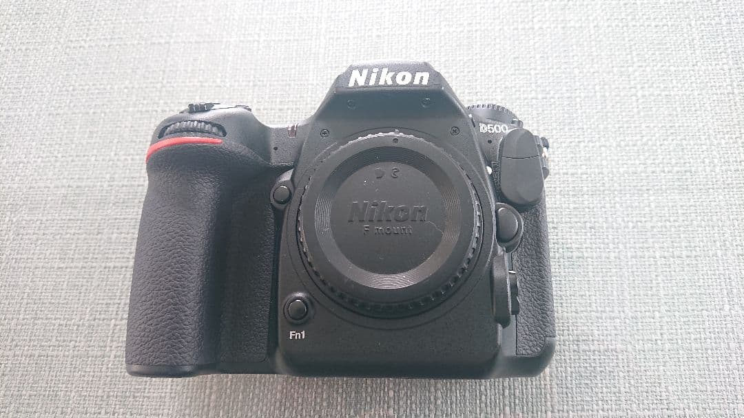 NIKON D500 バッテリーグリップ＋予備バッテリー2本＋α
