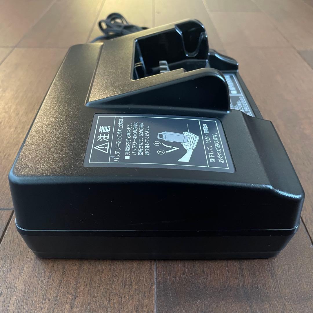 Panasonic 電動自転車バッテリー充電器 NKJ069Z2