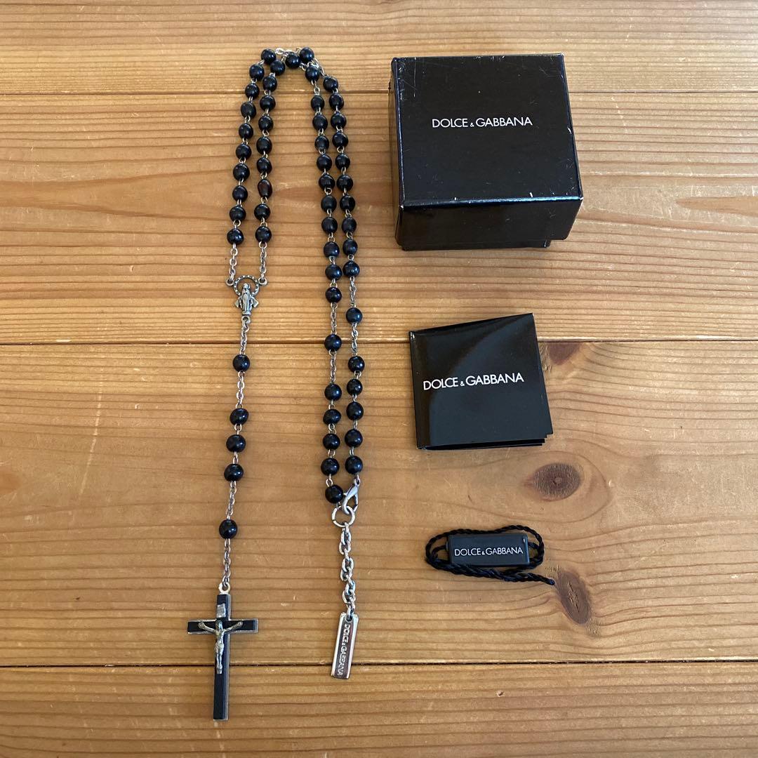 Dolce & Gabbana 黒ビーズ十字架ネックレス