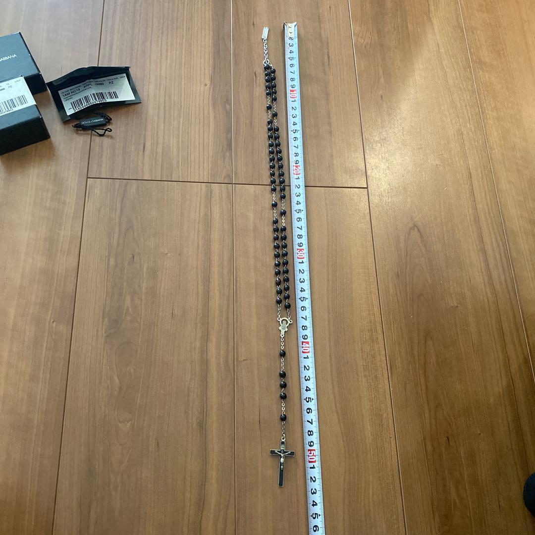 Dolce & Gabbana 黒ビーズ十字架ネックレス