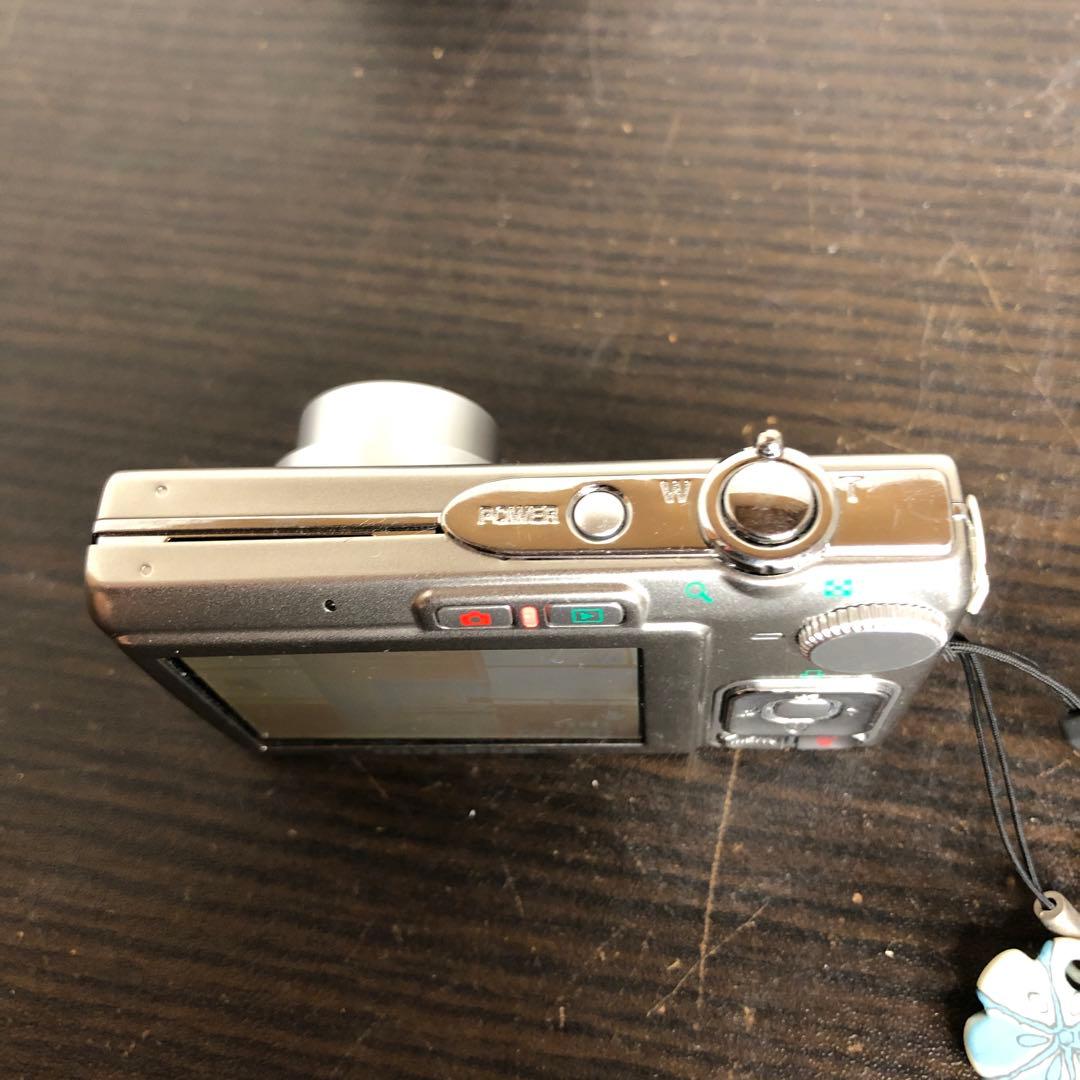 OLYMPUS FE-230 コンパクトカメラ　デジカメ