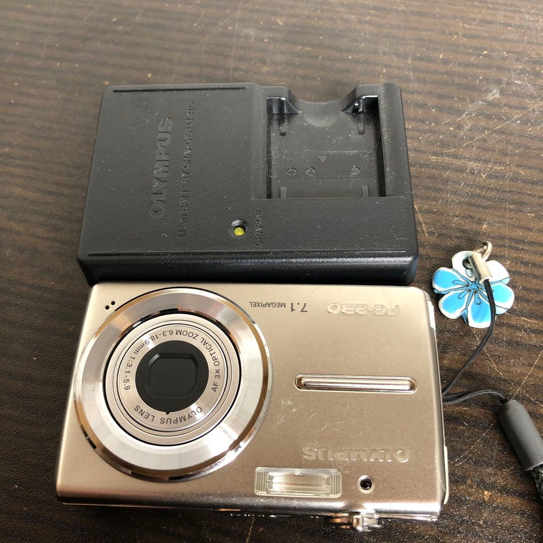 OLYMPUS FE-230 コンパクトカメラ　デジカメ