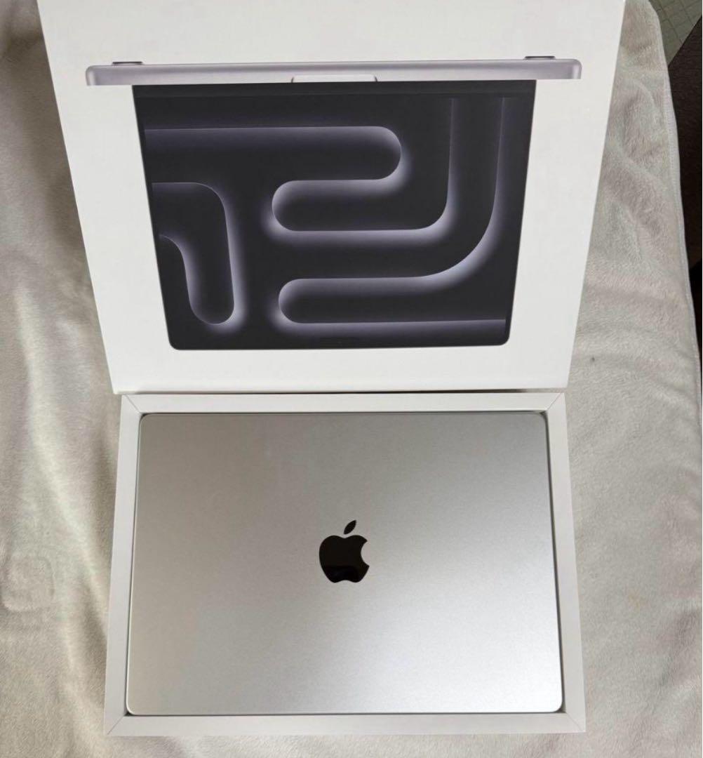 MacBook Pro M4 メモリ16GB/SSD512GB 14インチ