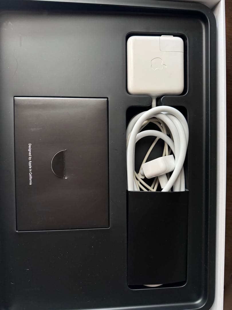 Apple MacBook Air 2012シルバー 充電器付き箱あり