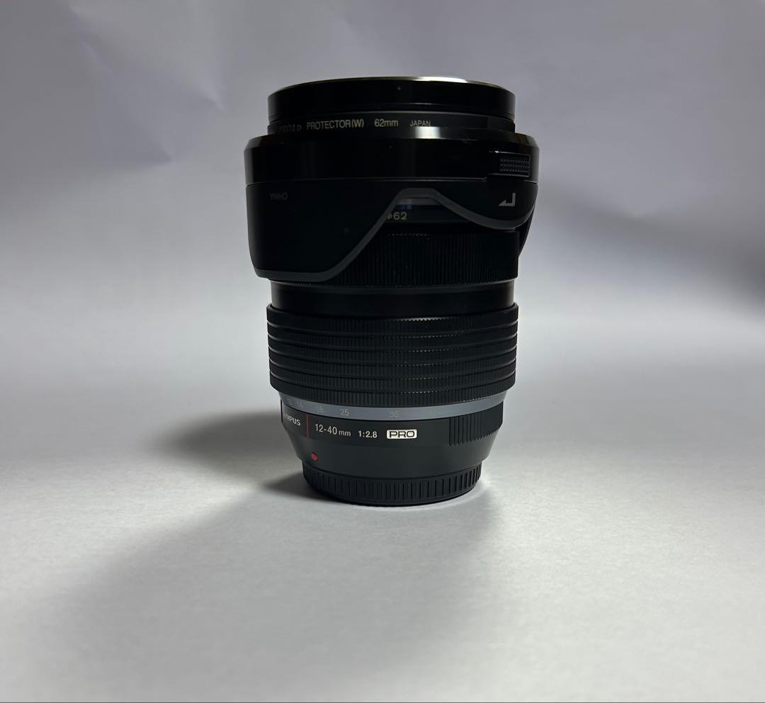 OLYMPUS 12-40mm f/2.8 PRO ズームレンズ